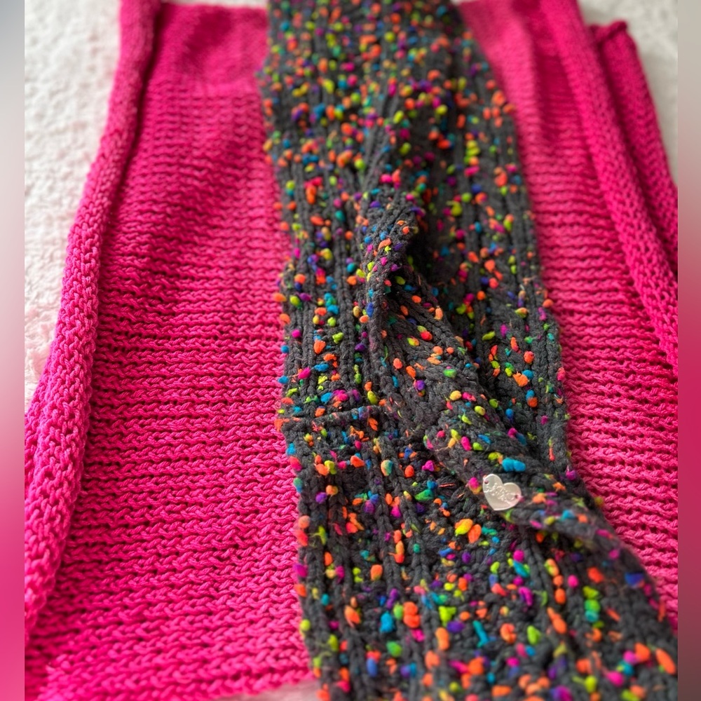 Betsey Johnson, bundle two knit scarfs ombre pink confetti neon rare find🎁⭐️👀 - Picture 10 of 14